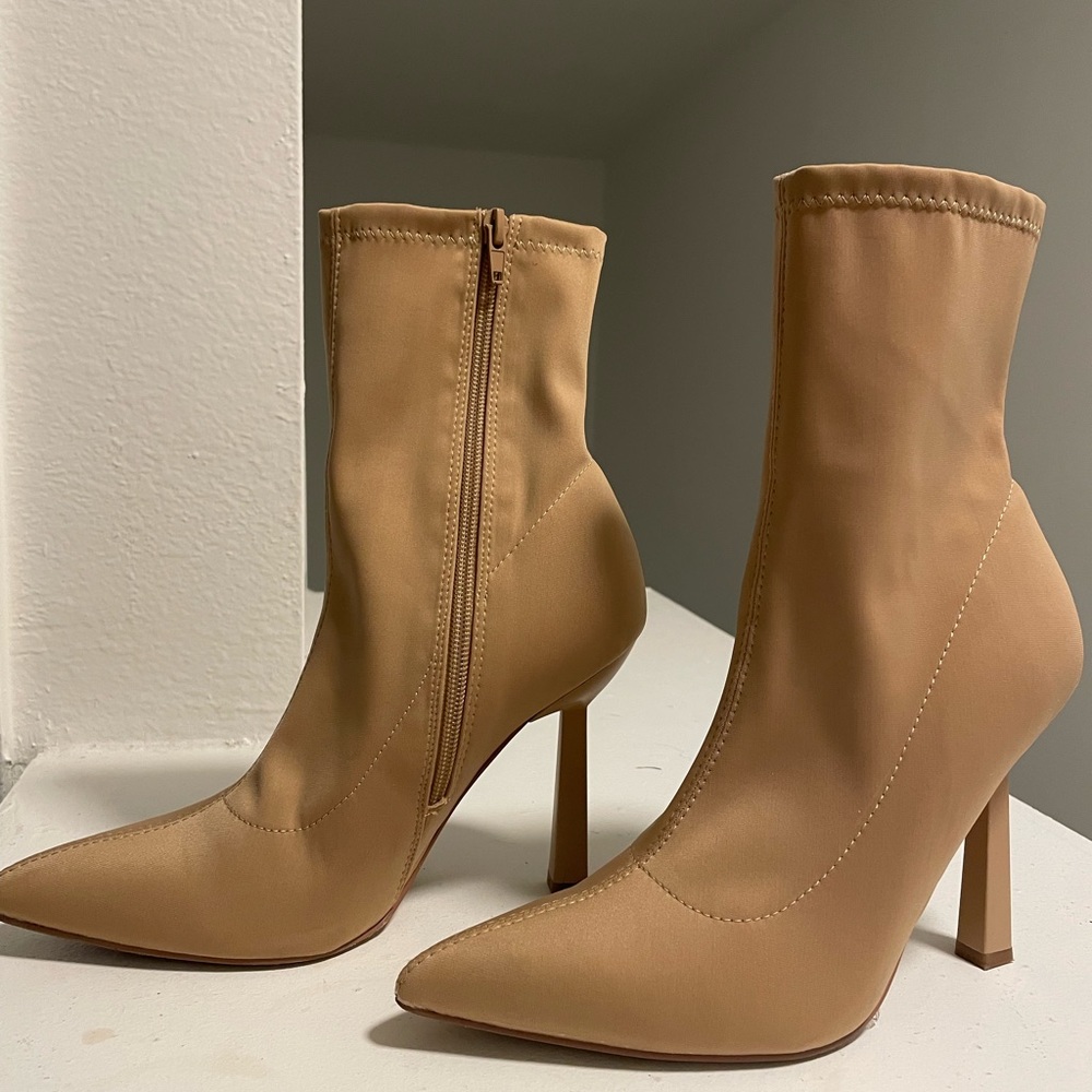 Sock Tan boots